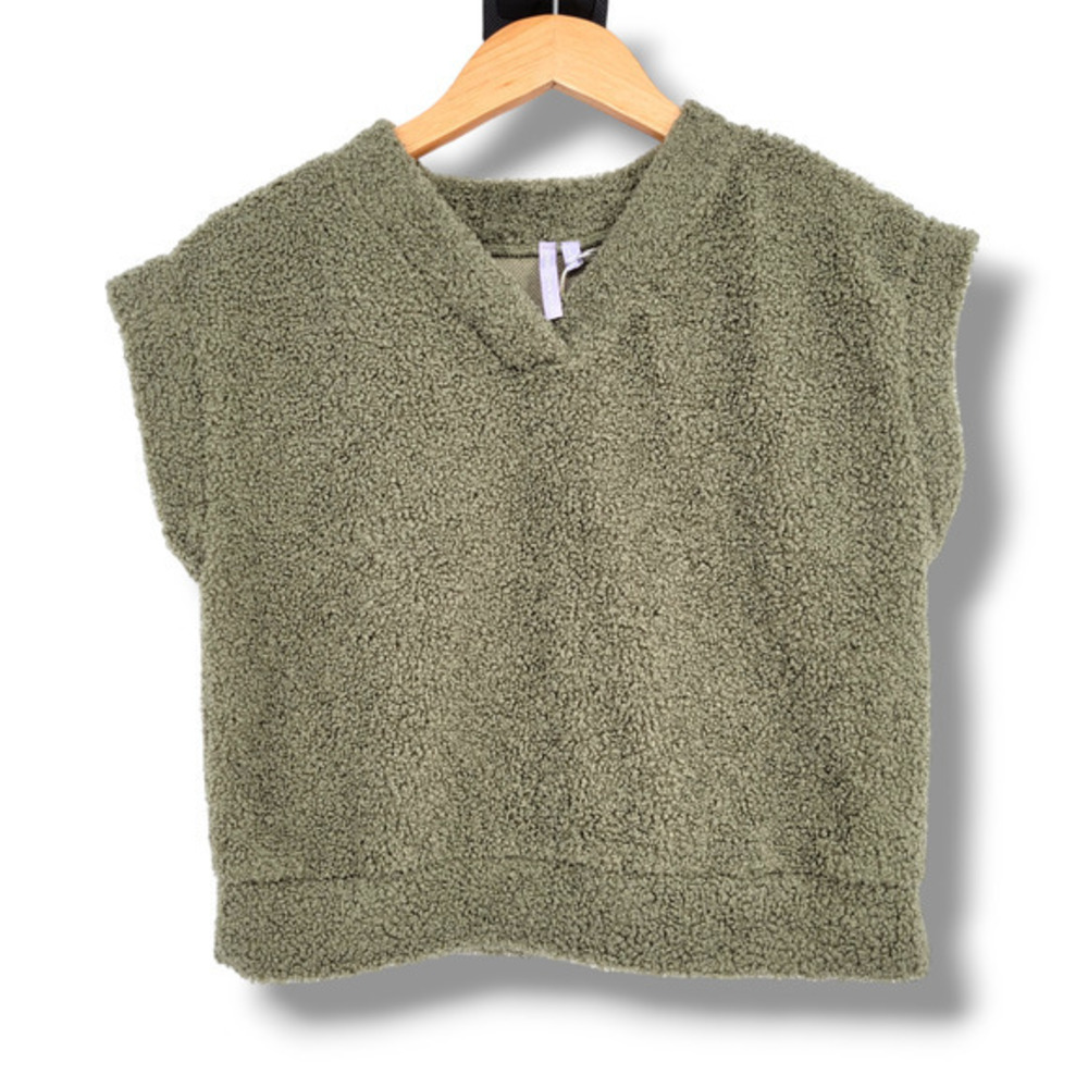 NEW Good Luck Girl Women's Cap Sleeve Fuzzy‎ Cropped Top Green Size Large